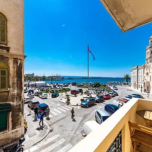Riva Pensión Split